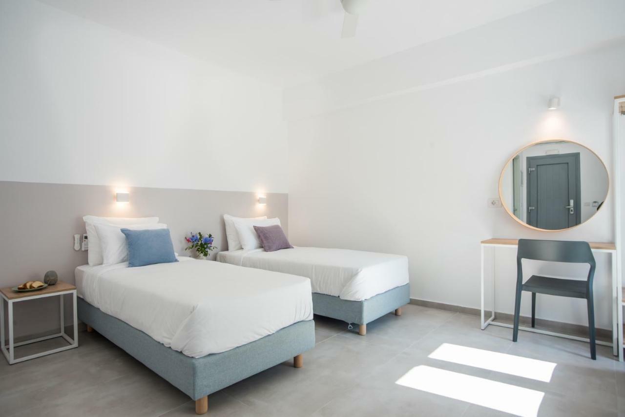 Nautilus Apartments-Suites Parikia  Bagian luar foto