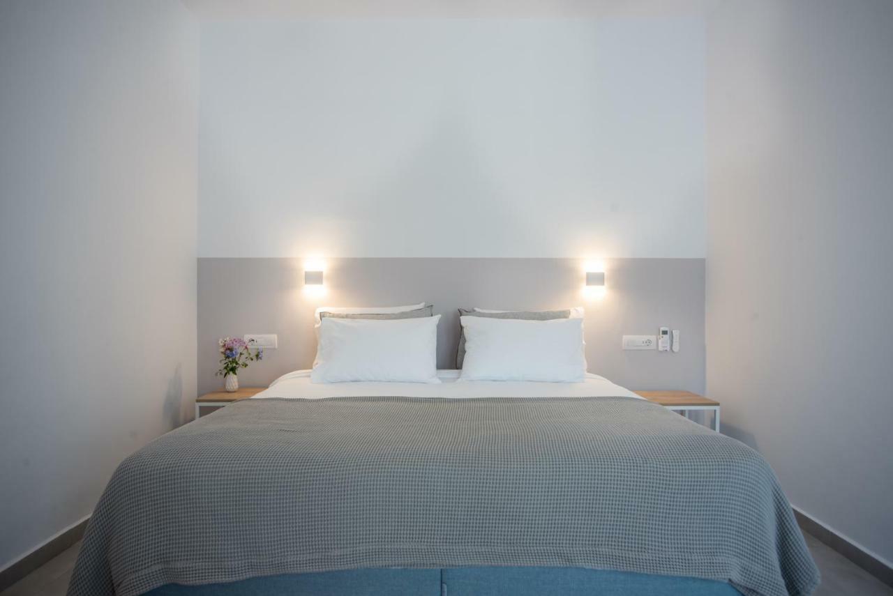 Nautilus Apartments-Suites Parikia  Bagian luar foto