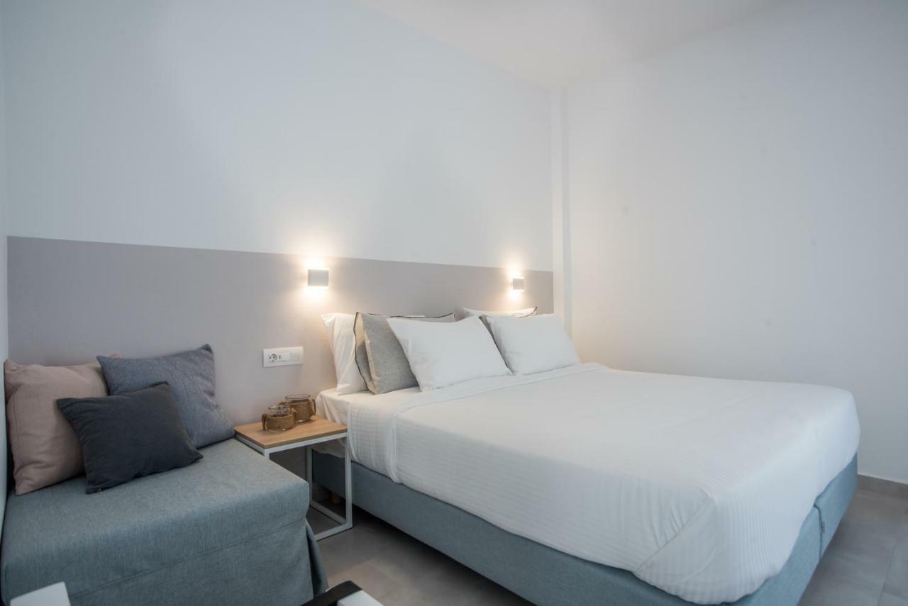 Nautilus Apartments-Suites Parikia  Bagian luar foto